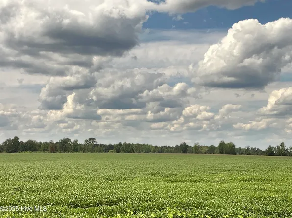 2100 Golf Course Road, Whiteville, NC 28472