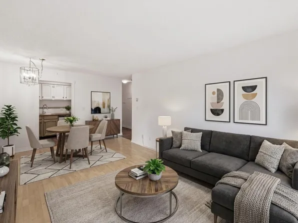 1864 Frances St #304, Vancouver, BC V5L 1Z7