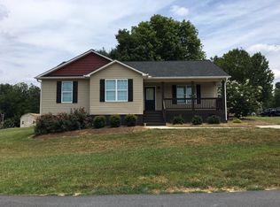 1007 Fairgrove Rd, Thomasville, NC 27360