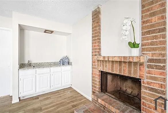 5215 Gladeside Dr — Photo 15