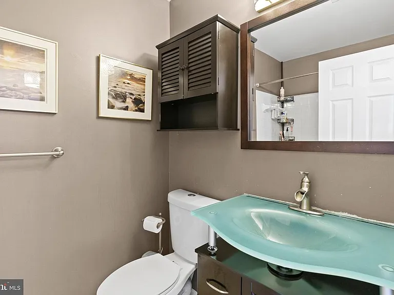 Primary full bathroom