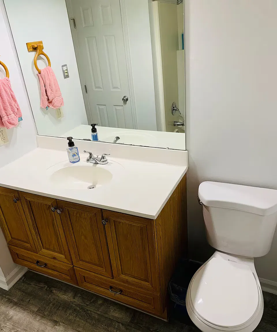 2 bed, 1.5 bath, 1250 sqft, $1,300 — Photo 4