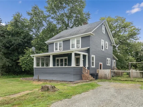 14 Waverly St, Van Etten, NY 14889