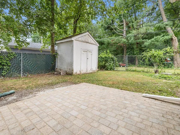 9535 Listeria St — Photo 35