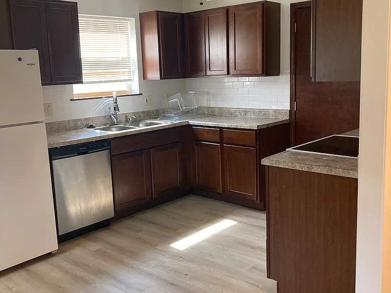 122 Palm St — Photo 4