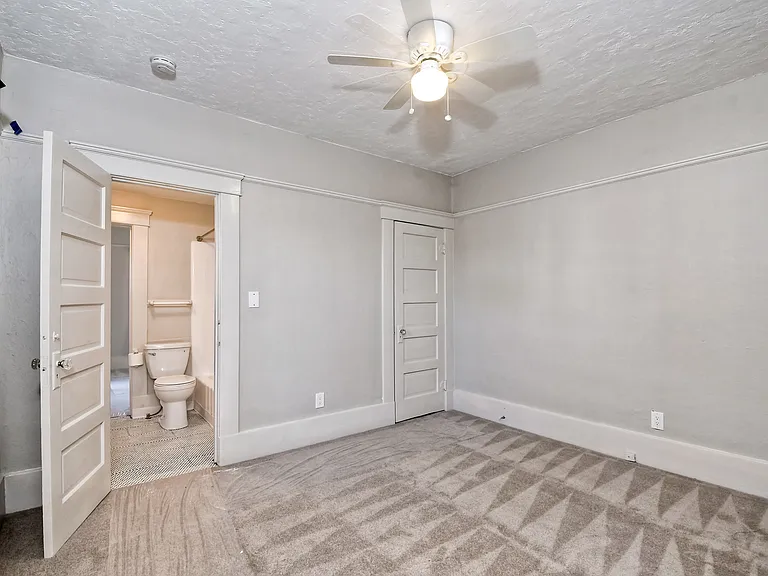 6857 Mohawk St — Photo 10