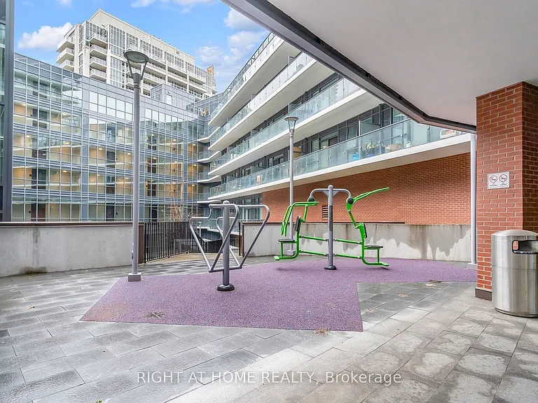 38 Iannuzzi St #511 — Photo 25