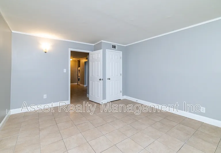 431 Canberra Dr #431 — Photo 7
