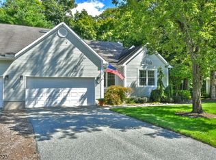 96 Worcester Dr, Wayne, NJ 07470