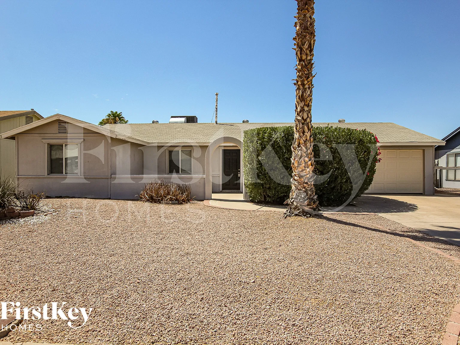 4 bed, 2.0 bath, 1684 sqft, $2,060 — Photo 1