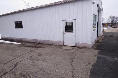 6731 Highway 81 — Photo 46