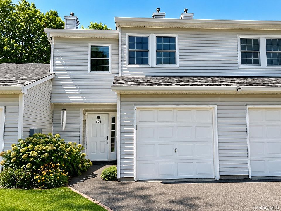 1st image of 802 Sara Cir