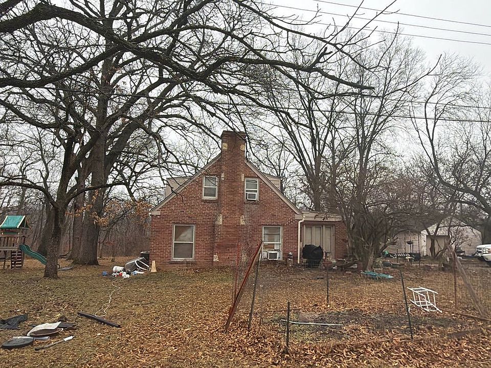 1st image of 8801 Woodland Ave