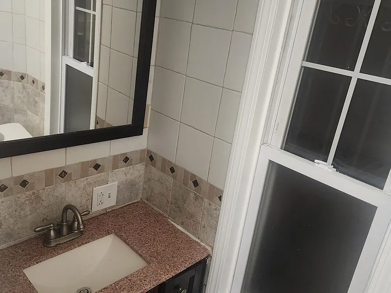 836 Atwells Ave — Photo 8