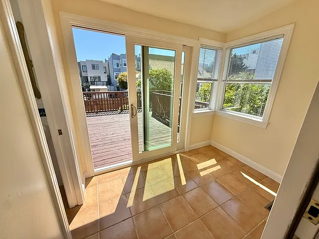 458 21st Ave — Photo 33