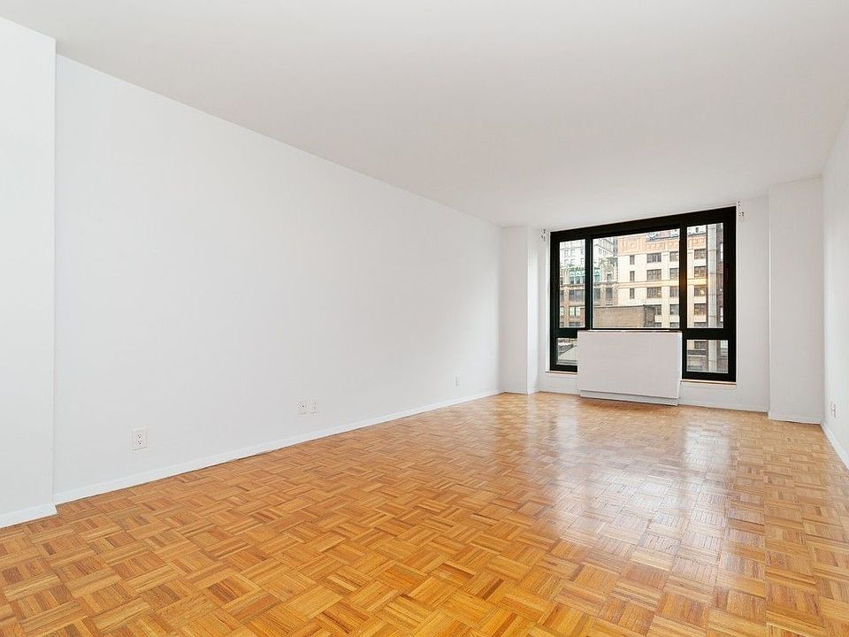 1st image of 1 Irving Pl APT G8a