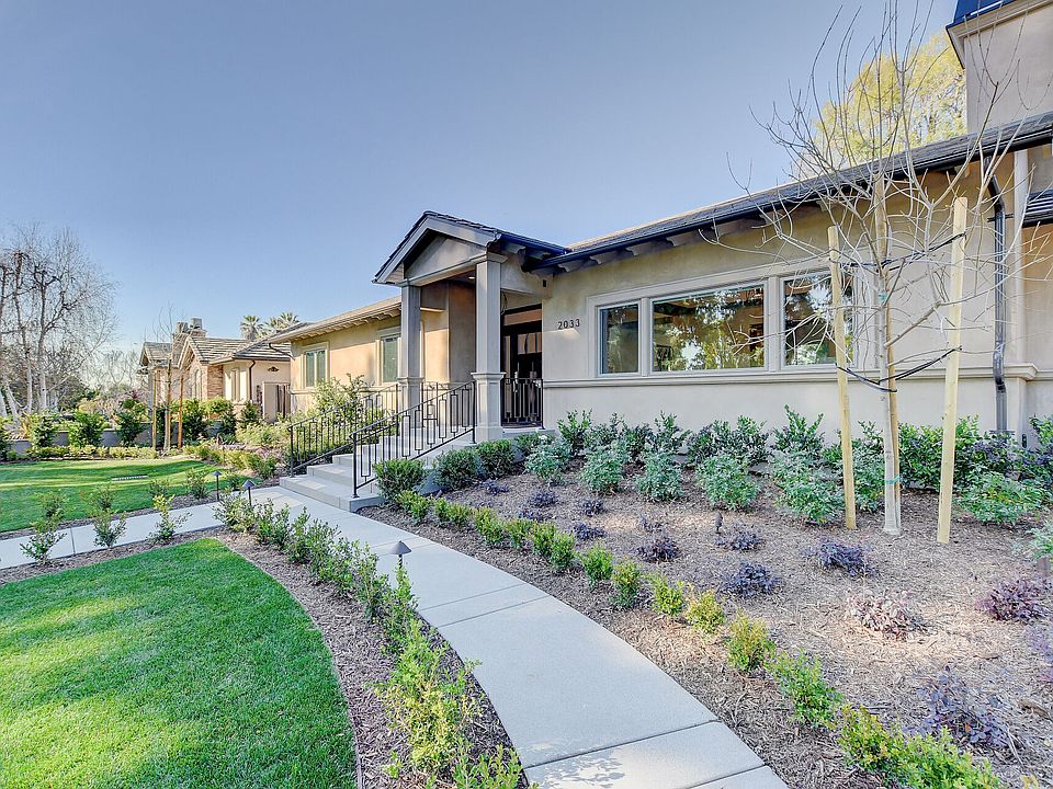1st image of 2033 Country Club Dr