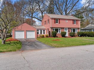145 Park View Ave, Warwick, RI 02888