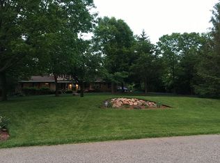 6476 Nadine Ln, West Bloomfield, MI 48322