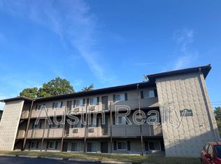 3706 Greenwood Blvd APT 23, Saint Louis, MO 63143