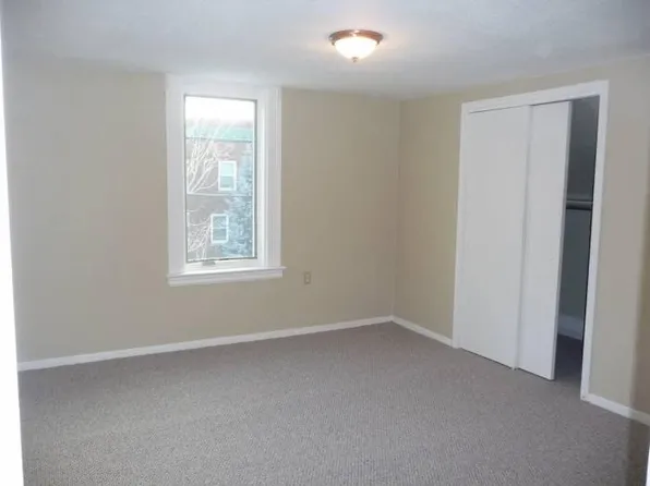 1025 19th Ave NE, Minneapolis, MN 55418