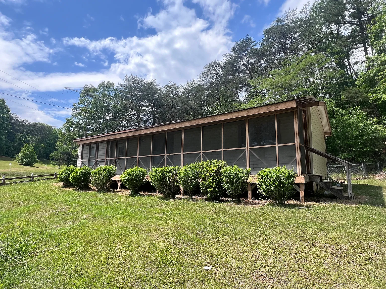 844 Shorewood Cir, Toccoa — Photo 1