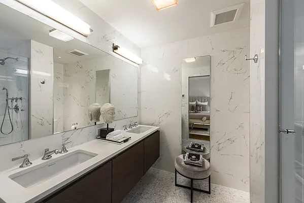 Sold by Nest Seekers International | media 10