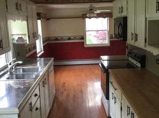 106 Woodlawn Ave, Mountain Top, PA 18707