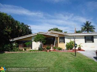 2718 Sabal Palm Dr, Miramar, FL 33023