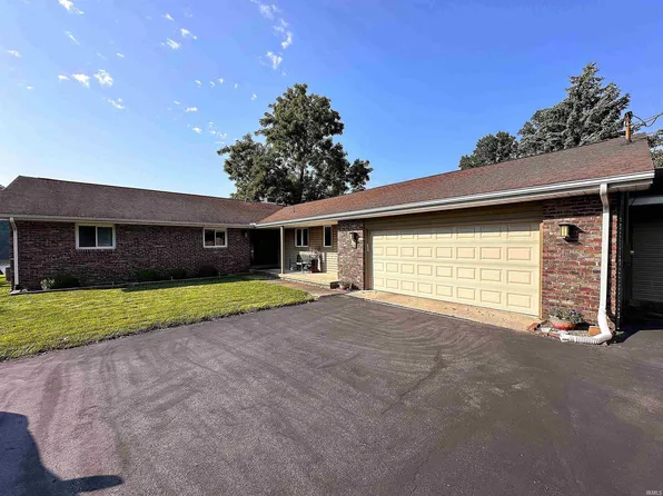 1127 E Ohio St, Monticello, IN 47960