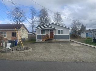 332 S 3rd St, Shelton, WA 98584