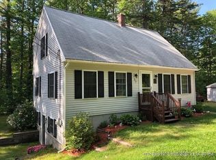 95 Fairview Dr, North Waterboro, ME 04061