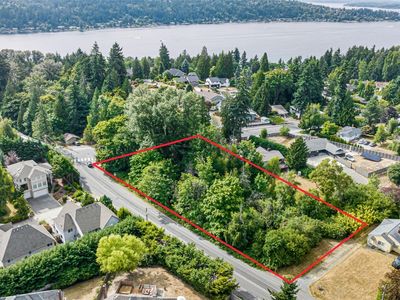 5950 Lake Washington Boulevard SE, Bellevue, WA, 98006