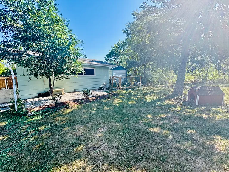 2019 Selkirk Pl — Photo 35