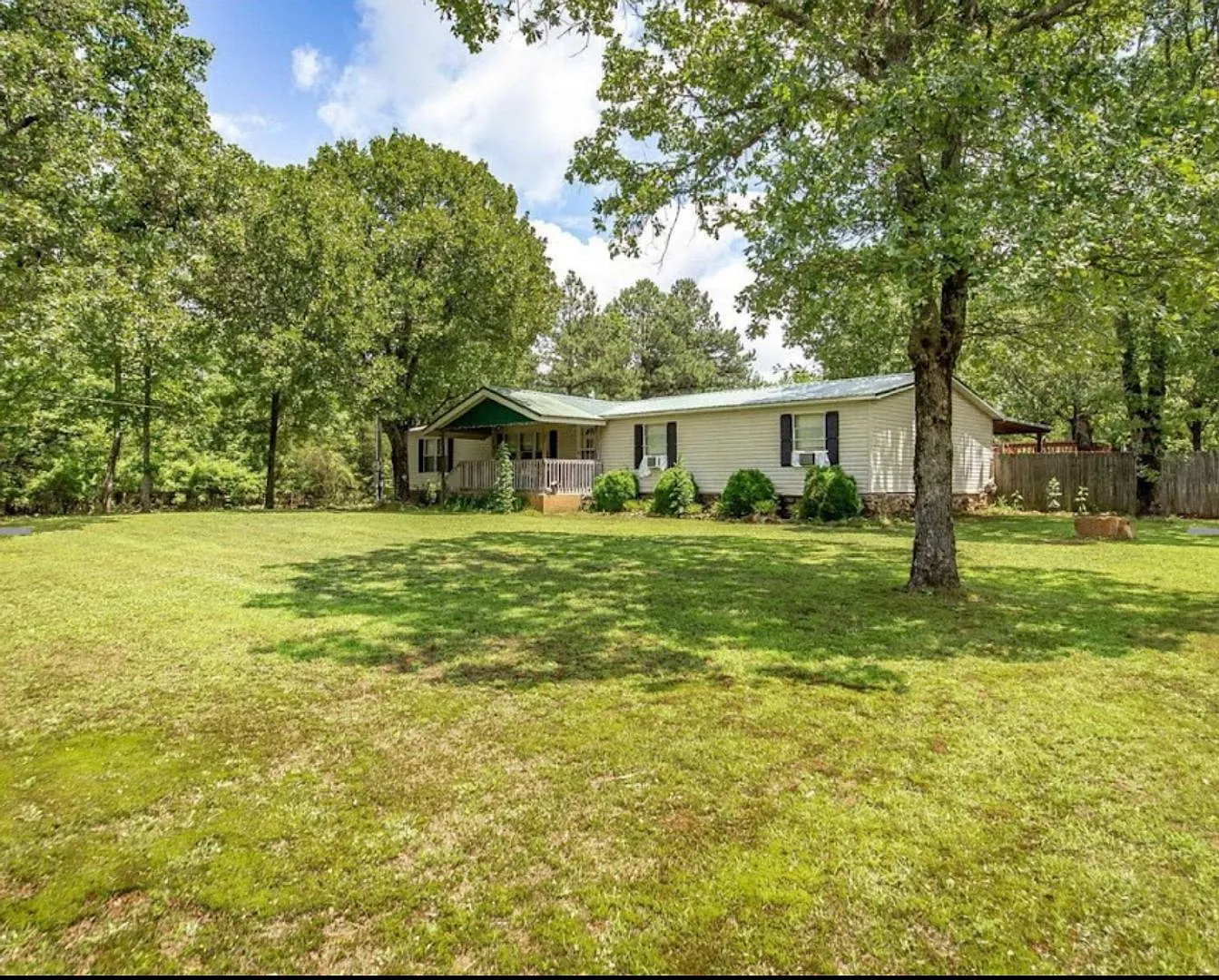 Enchanted Oak Forrest Mobile Home Community — Photo 2