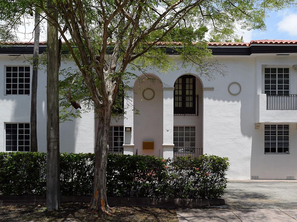 1st image of 15 Madeira Ave APT 8