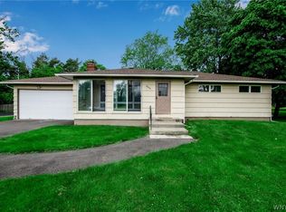 8044 Roll Rd N, Clarence, NY 14031