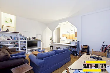 Rented by R New York