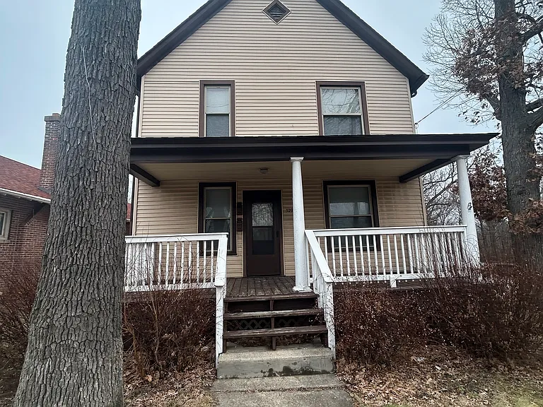 529 Main St #1 — Photo 1