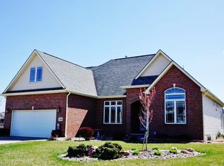 7843 Amelia Dr, Lincoln, NE 68516