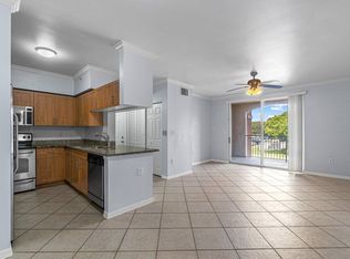 6410 Emerald Dunes Dr APT 201, West Palm Beach, FL 33411