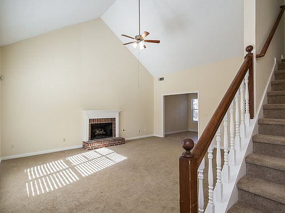 2nd image of 408 Streamview Ln