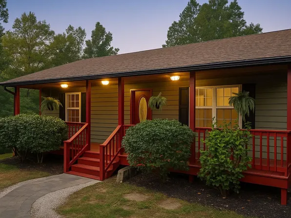 32 Tee Ct, Linden, VA 22642