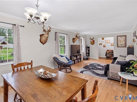 4th image of 310 Crestfield Ct