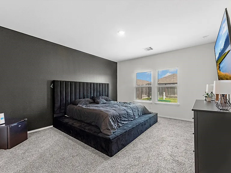 5455 Pinetree Crescent Ln — Photo 14