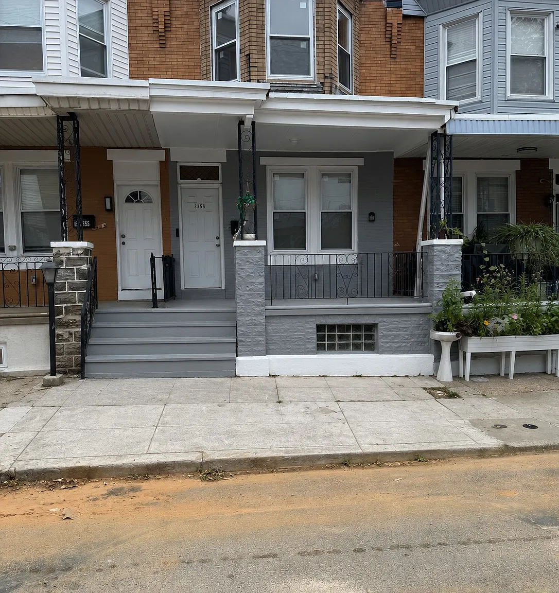 3 bed, 1178 sqft, $1,800 — Photo 2