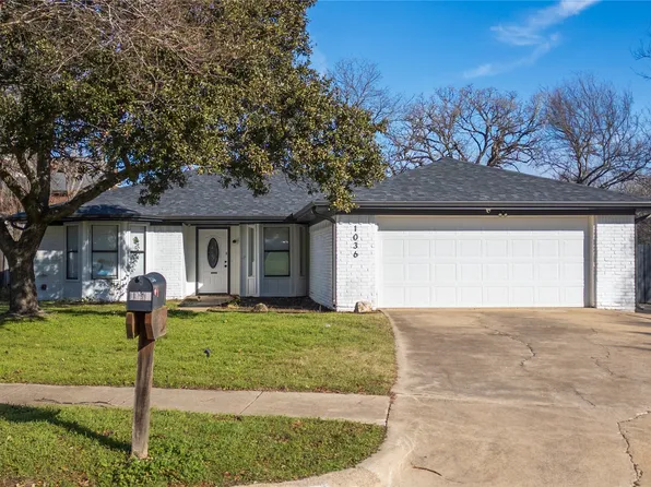1036 Kings Manor Dr, Lake Dallas, TX 75065