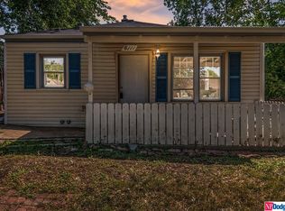 6111 Evans St, Omaha, NE 68104