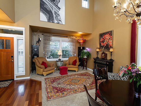 3rd image of 61007 Snowberry Pl