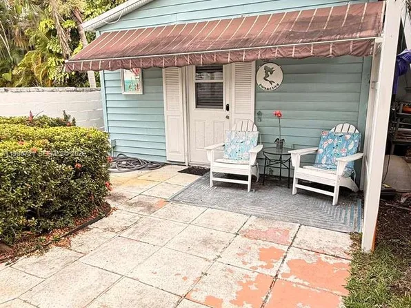 57 NE 24th St, Fort Lauderdale, FL 33305